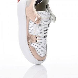 MAKRIS Greek sneaker brand. Only worn a couple of times. Size 37. Like new.